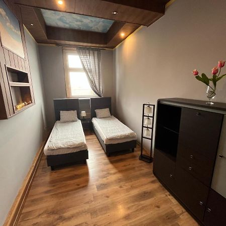 Apartament Centrum-Zwyciestwa Gliwice Buitenkant foto